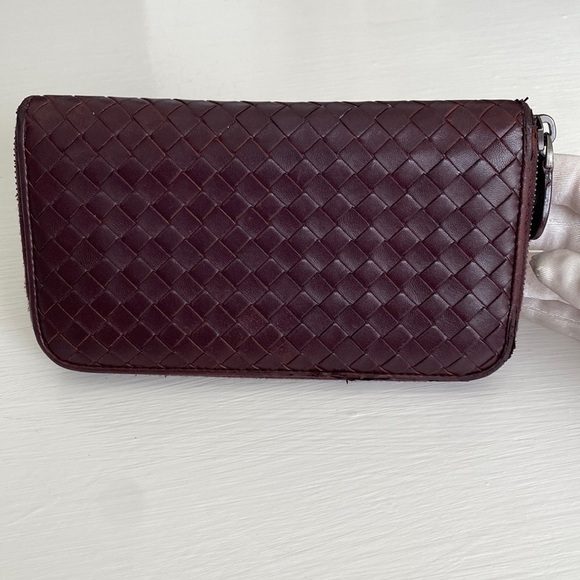 BOTTEGA Veneta PURPLE Intrecciato Calf Leather Zip Around Wallet with Gift Box - Picture 4 of 17